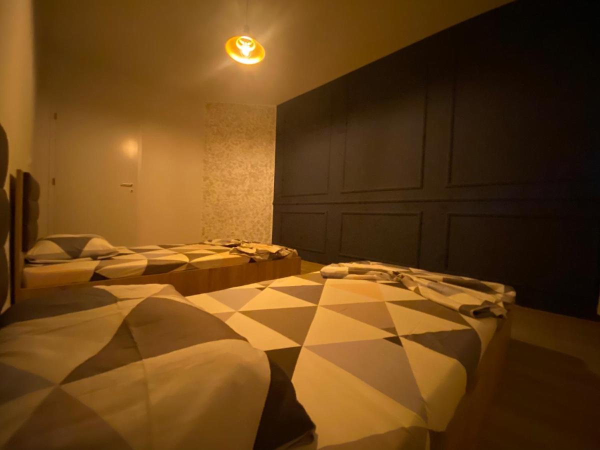 Prishtina Escape Apartments Pristina Esterno foto