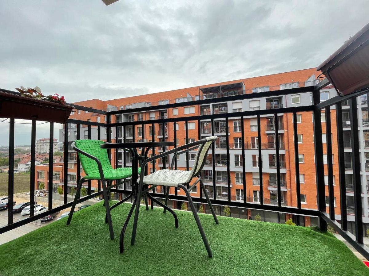 Prishtina Escape Apartments Pristina Esterno foto