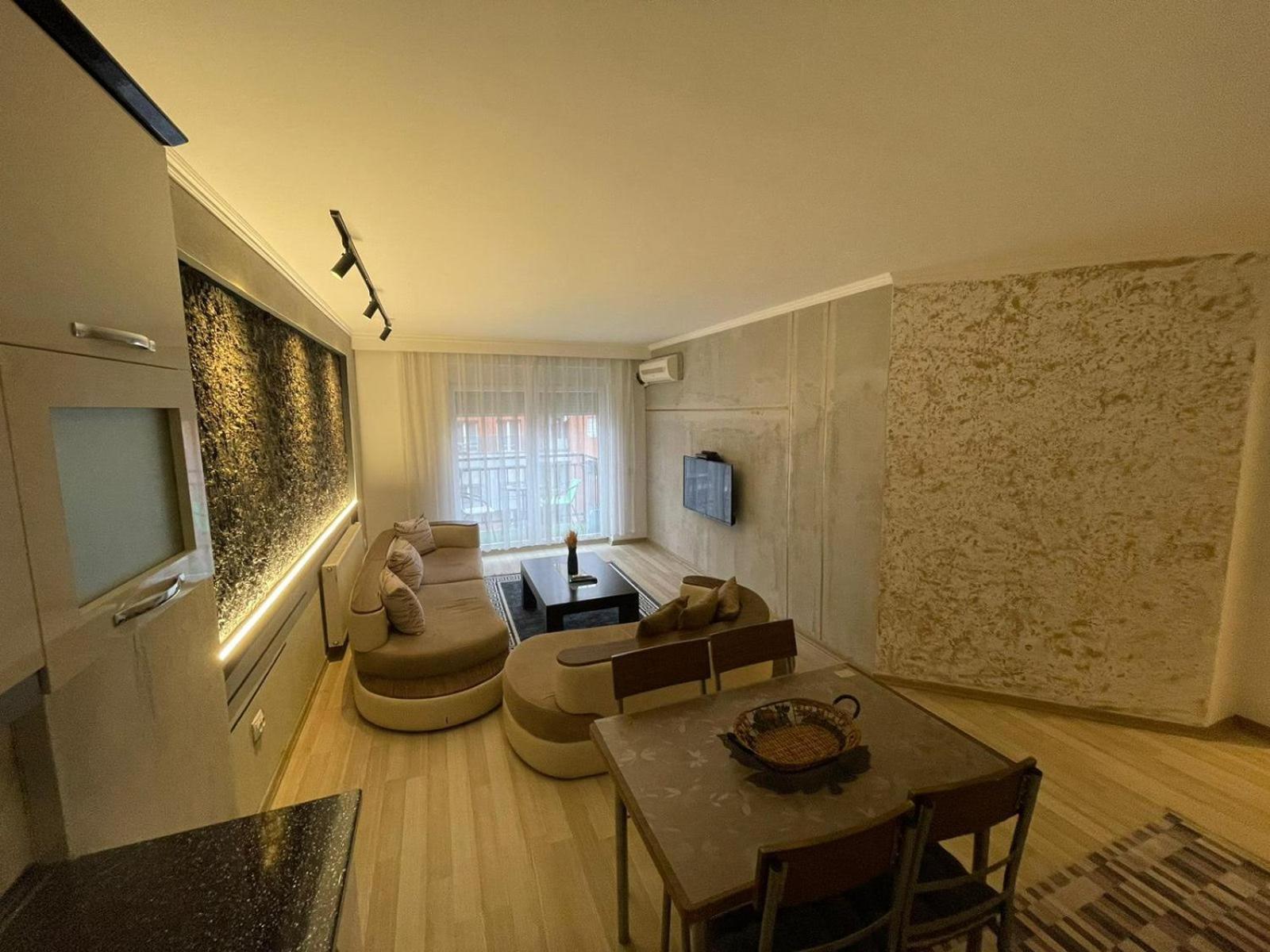 Prishtina Escape Apartments Pristina Esterno foto